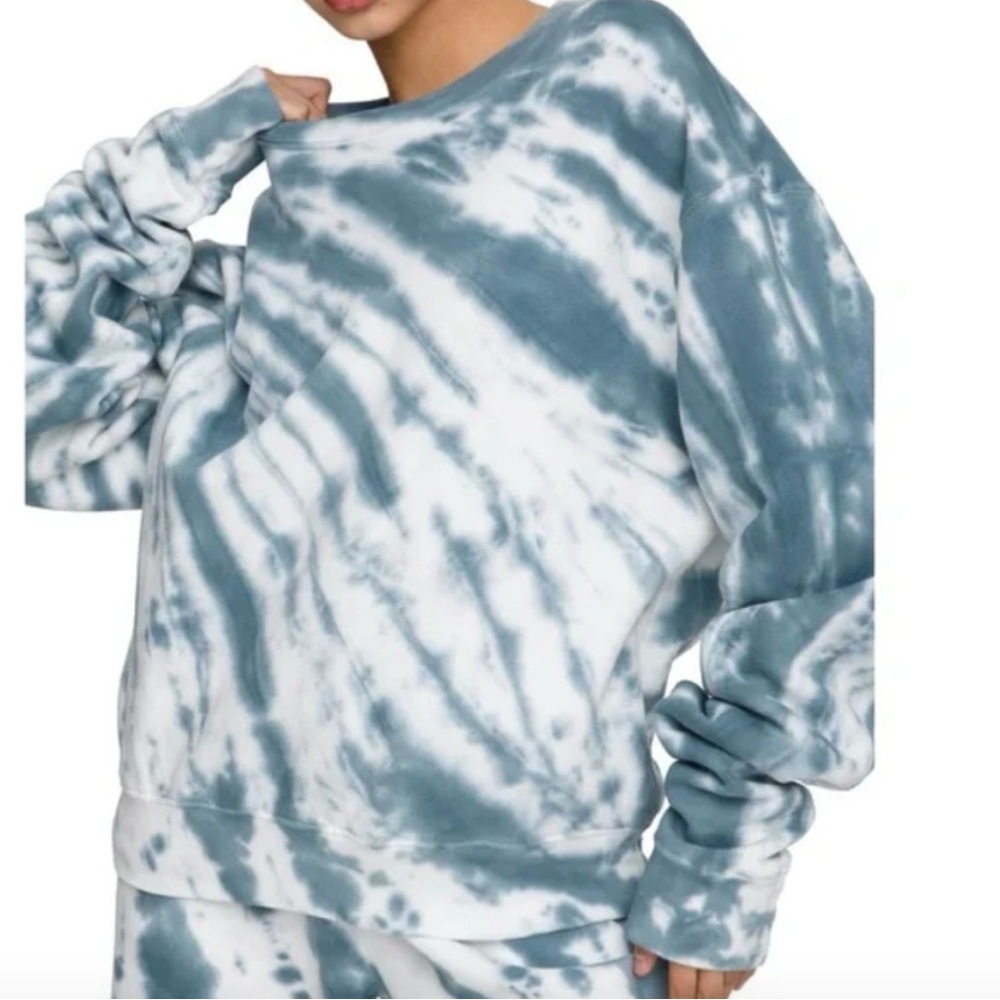 Good American Tie Dye Boyfriend Sweatshirt oversized in medium